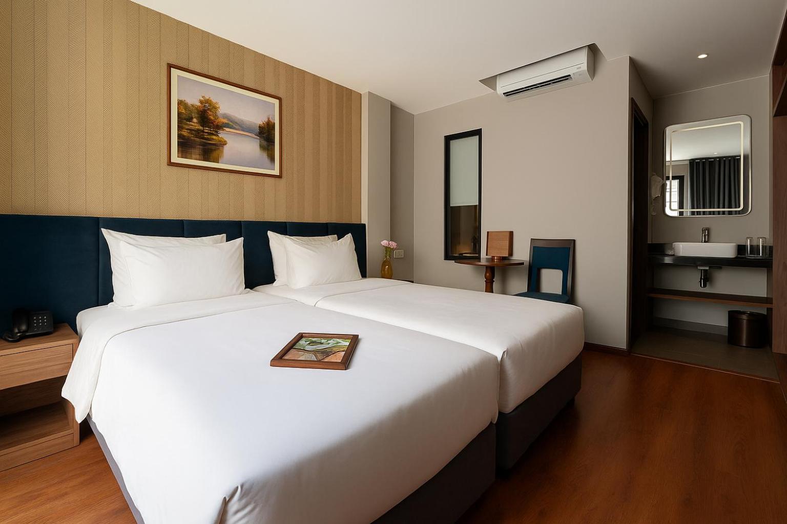 Hanoi Splendid Premium Hotel — Foto’s 3