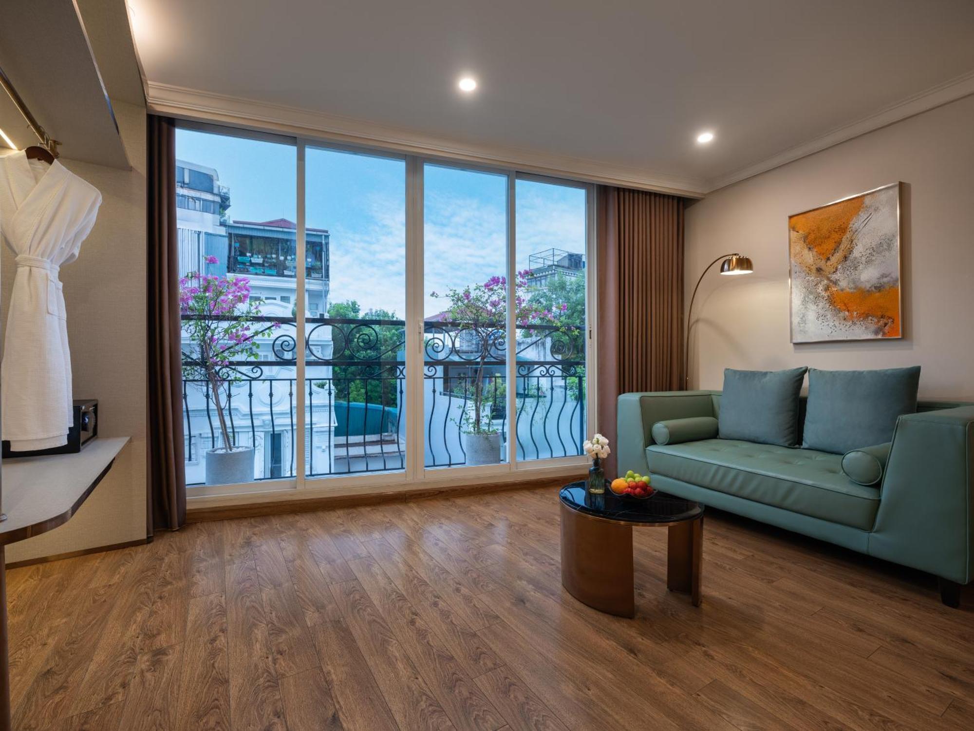 Hanoi Splendid Premium Hotel — Foto’s 1